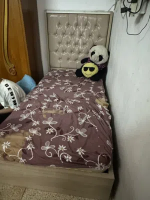جرّبايه مستعمله للبيع نضيفه وأي شخط مابيها