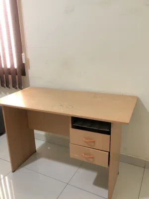 مكتب للبيع