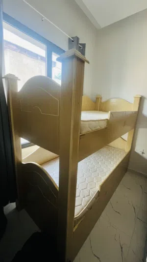 Bunk bed for kids with 2 mattress