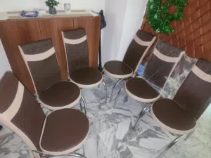 كراسي مطبخ