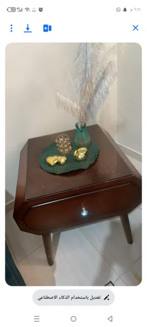 طاولات للبيع تنتين صغار و وحده كبيره