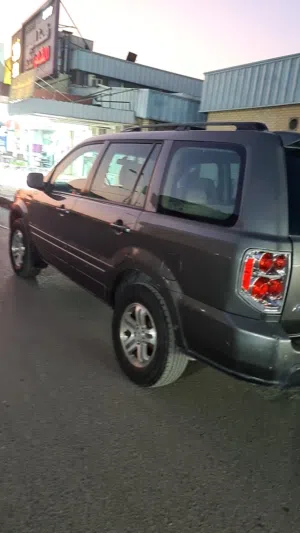 Used Honda MR-V in Farwaniya