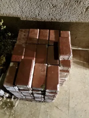طوب حجر احمر للديكور للبيع