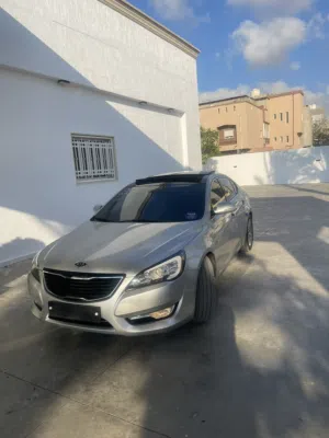 Used Kia Cadenza in Tripoli