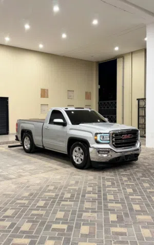 Used GMC Sierra in Northern Governorate