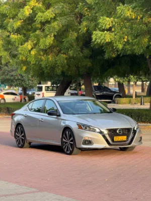نيسان التيما 2020 rs