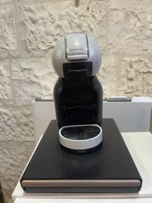 ماكنه صنع قهوه دولتشي