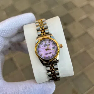 ساعات نسائية جديدة