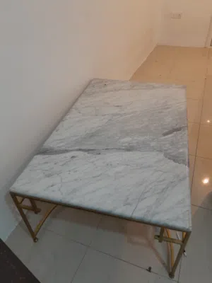 طاولة كبيرة