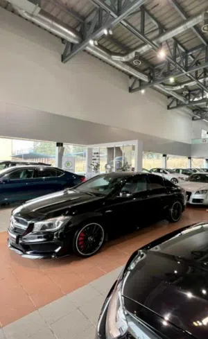 Mercedes CLA 45 AMG Black edition