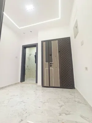 شقة تشطيب ممتاز وبسعر مناسب وبسند ملكية شهادة عقارية