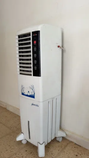 مكيف صحراوي (مروحة رذاذ متحركة) بحالة مميزة للبيع