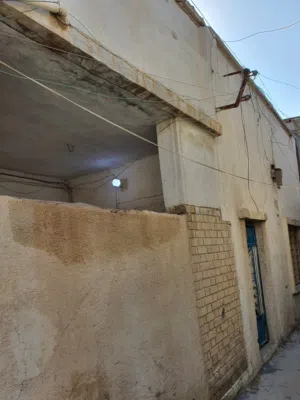 بيت في مركز البصره للبيع