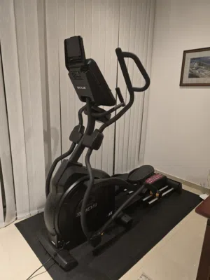 Sole E35 Elliptical machine