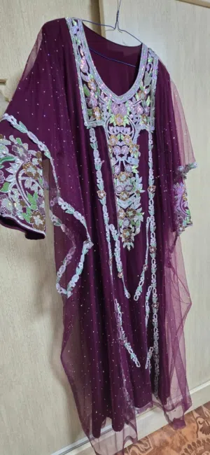 ملابس استعمال مره