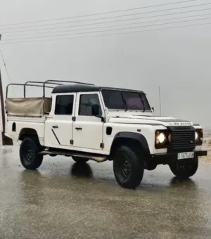 Used Land Rover Defender in Hebron