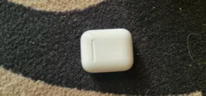 Apple AirPods 2nd Generation A1602 للبيع