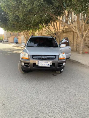 سياره كيا سبرتاج موديل 2005 وارد كوري فل كامل الون فضي فتحه سقف دواخل بيج مكينه16 ديزل بضاعه واااارد