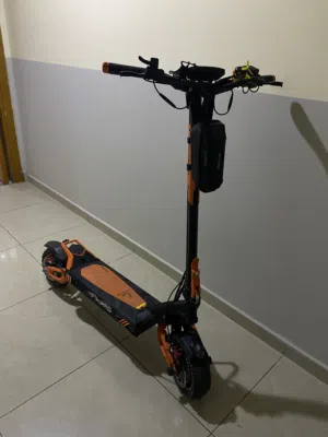 Kugoo F4 Pro Electric Scooter – 11 Months Warranty Left – Extras Included