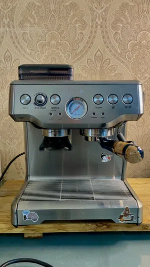 Espresso Machine Breville the Barista Express   with Grinder BES860XL   In excellent condition