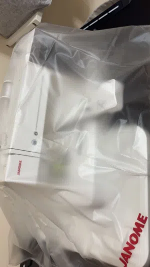 للبيع: ماكينة تطريز جانومي Janome MC550E الإصدار المحدود - بحالة ممتازة