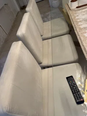 طاوله سفره مستعمله بحالة الجديد