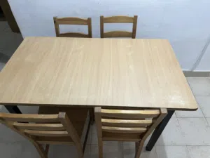 طاولة طعام مع 4 كرسي ايكيا