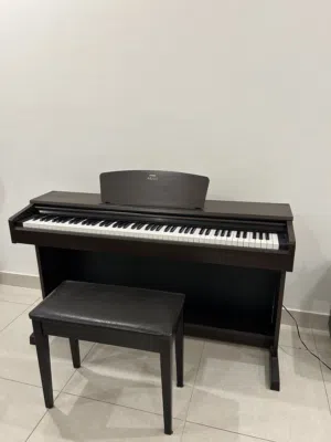 Yamaha piano in excellent condition