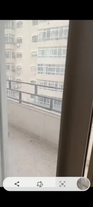 شقق للبيع في بيتونيا ثالث شقق كل شقه مساحتها 100 م