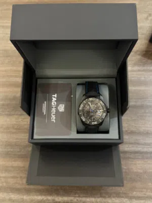 TAG Heuer Aquaracer Carbon / limited edition 1 of 750