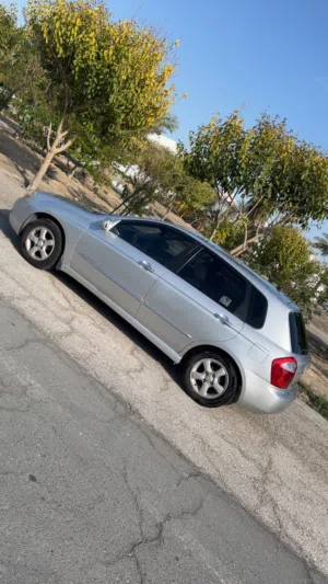 Kia cerato 2008