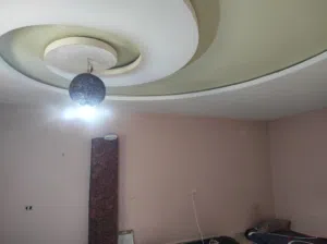 مع مقدم شهرين أو حسب التفاهم. منزل صغير للإيجار بمنطقة بير التوتة، يتكوّن من غرفة و