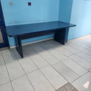 Office desk in good condition - 5KD
