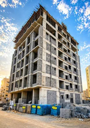 شقق مميزة للتملك او الاستثمار في موقع حيوي في أفضل المواقع في الخوض مع عمر الفارسي
