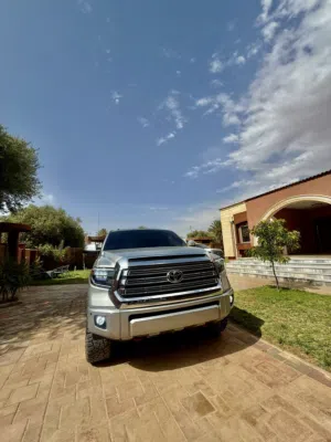 Used Toyota Tundra in Tripoli