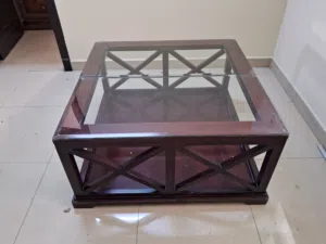 بيعة سريعة طاولة وسط بحالة ممتازة