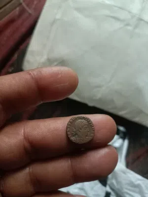 عملات قديمة الوحدة ب200 جنيه