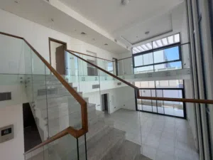 WEST YAS VILLA LUXURIOUS LIVING VACANT