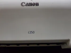 طابعة نوع Canon i250 ملونه للبيع