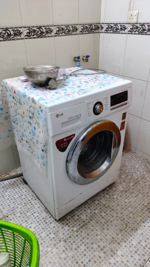 بيع غسالة LG 8 كيلو نظيفة فول اتماتيك