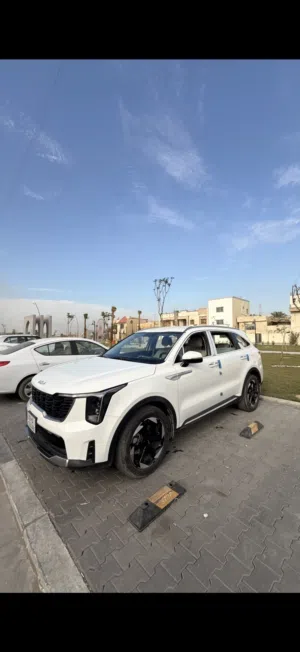 سورنتو 2024 ماشية 6000 رقم اربيل بأسم شركة الاعتماد
