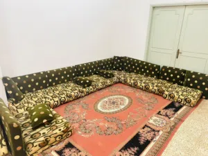 دور من فيلا للإيجار في السراج