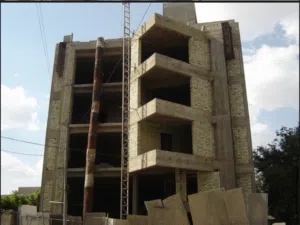 عمارة سكنية - تجارية 5 طوابق CD-RM واجهة 15 متر كرادة داخل قرب ابو نؤاس