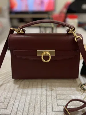 شنطه Parisa Wang اصليه مستعمله شبه جديده