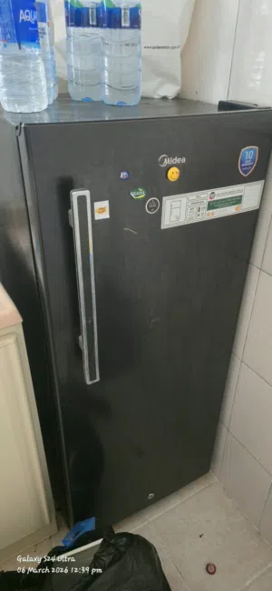 Fridge for sale good condition  30 bhd,Tashan    contact