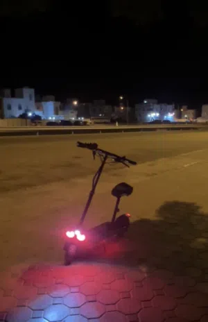 سكوتر مستعمل قليل نظيف