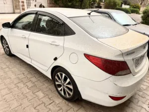 اكسنت 2015 للبيع