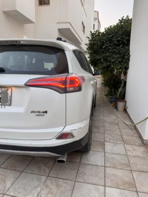 Used Toyota RAV 4 in Tripoli