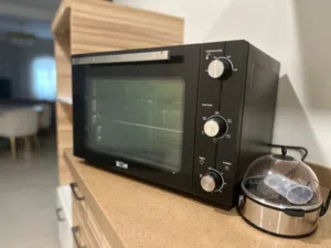 Zanussi 20 - 24 Liters Microwave in Muharraq