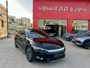 بي واي دي هان اسود 2023 اعلى اضافات بطارية كبيرة 605 كم بشحنة بحالة الزيرو مميزة